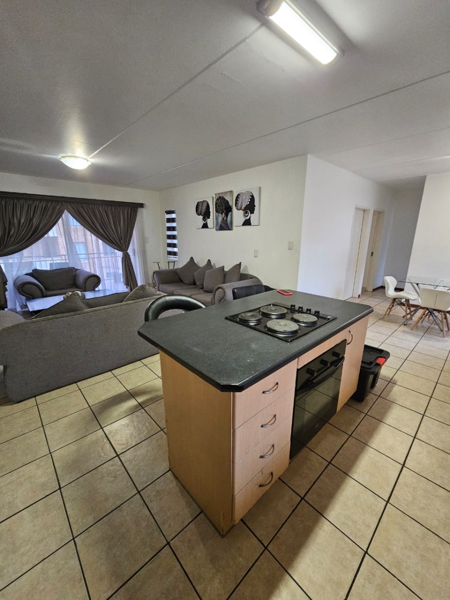 To Let 3 Bedroom Property for Rent in Erand Gardens Gauteng