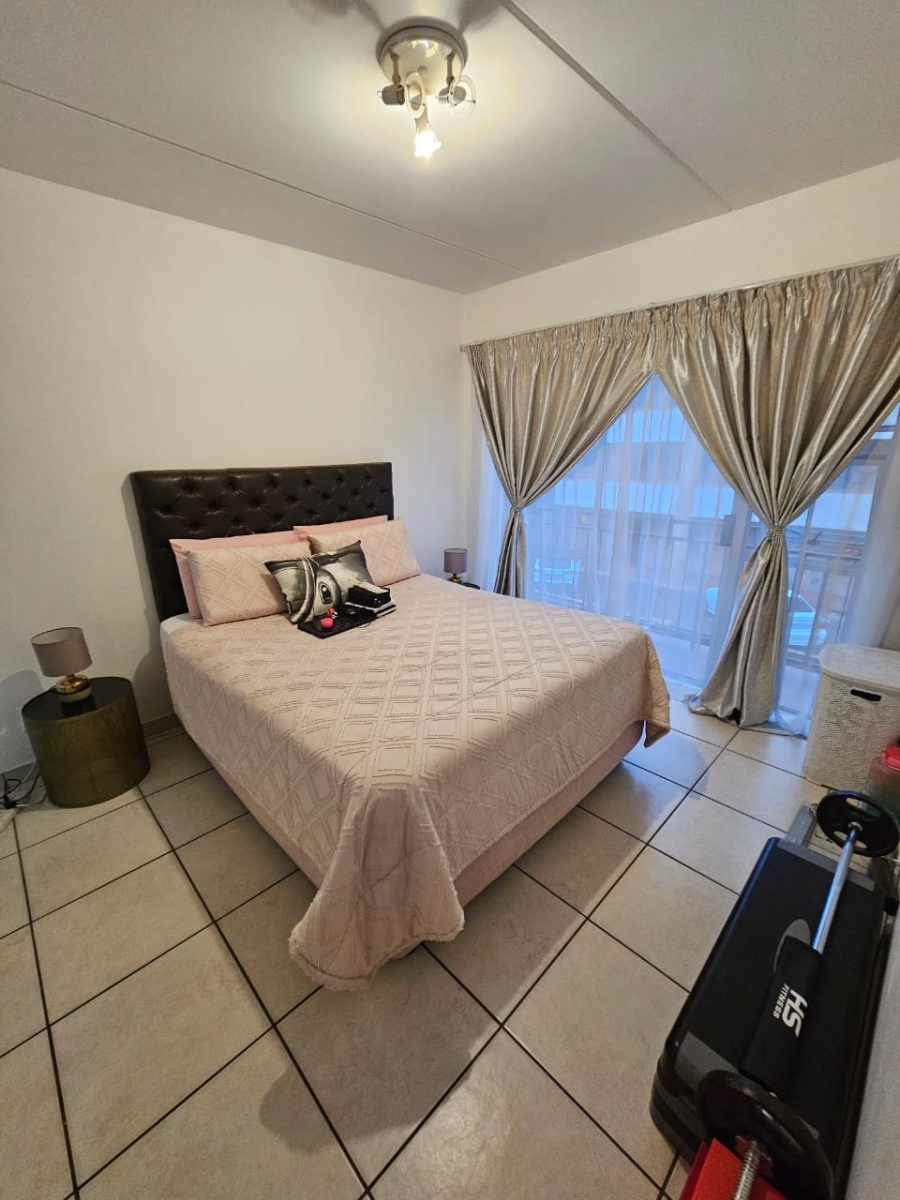 To Let 3 Bedroom Property for Rent in Erand Gardens Gauteng