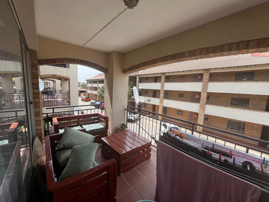 To Let 3 Bedroom Property for Rent in Erand Gardens Gauteng