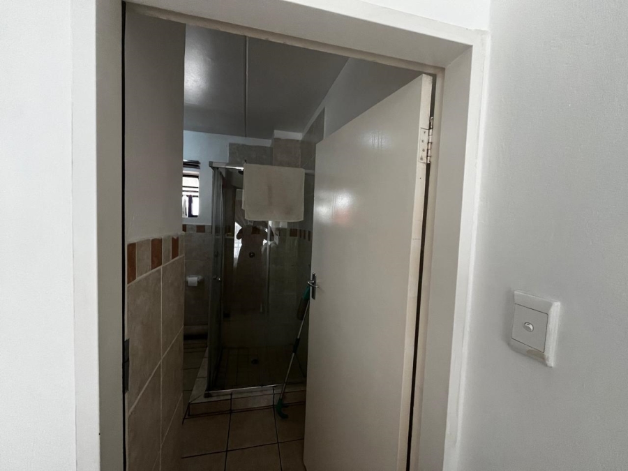 To Let 3 Bedroom Property for Rent in Erand Gardens Gauteng