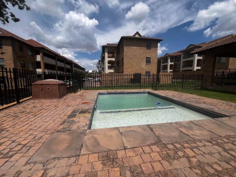 To Let 3 Bedroom Property for Rent in Erand Gardens Gauteng