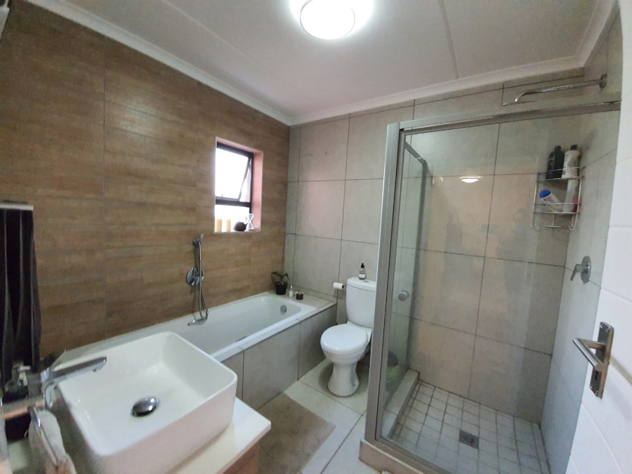 2 Bedroom Property for Sale in Irene Gauteng
