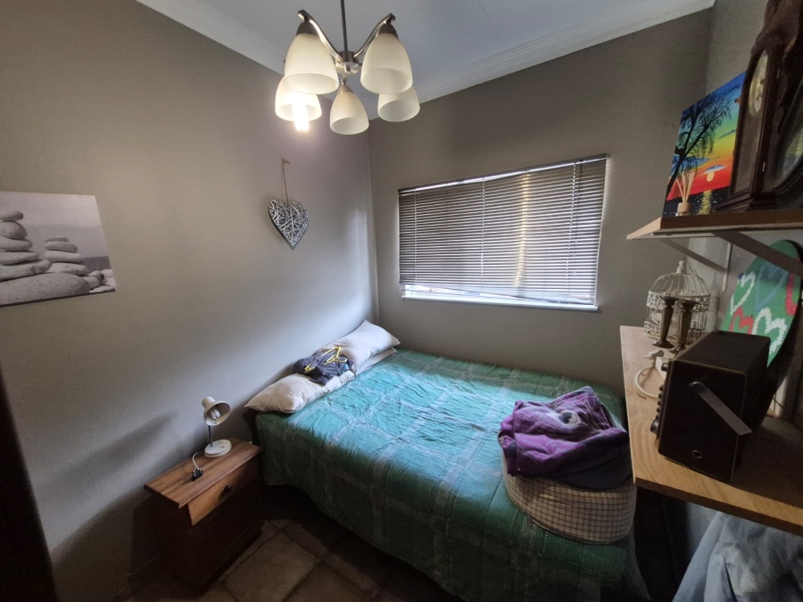 To Let 3 Bedroom Property for Rent in Faerie Glen Gauteng