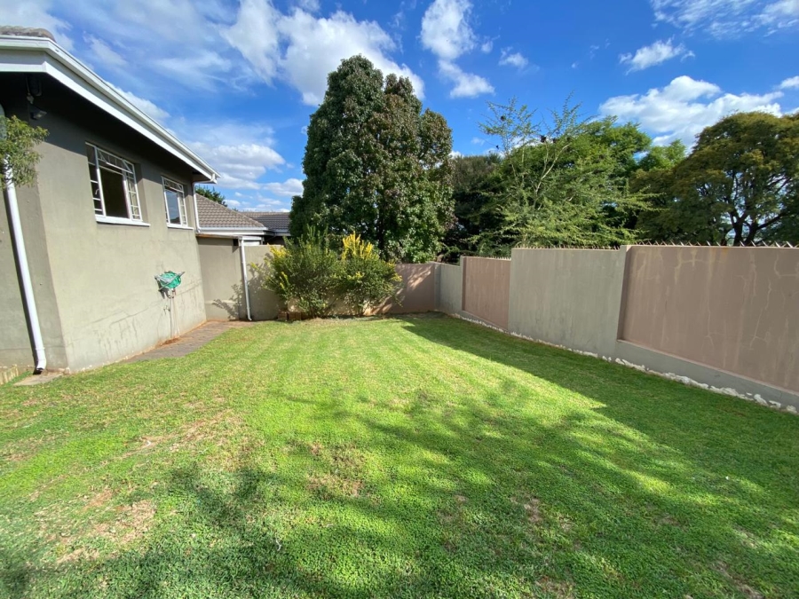 To Let 3 Bedroom Property for Rent in Faerie Glen Gauteng