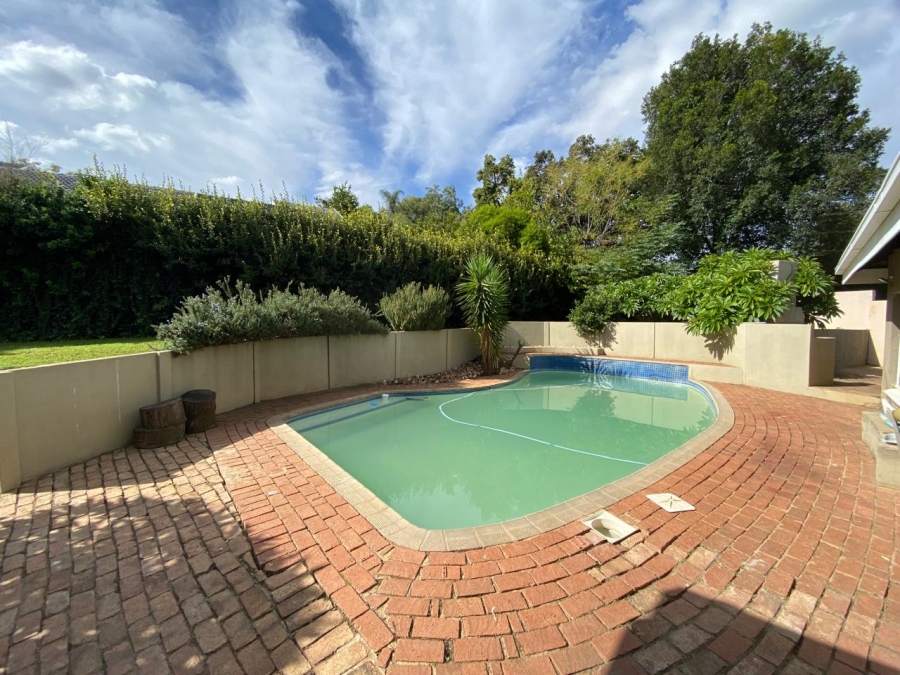 To Let 3 Bedroom Property for Rent in Faerie Glen Gauteng