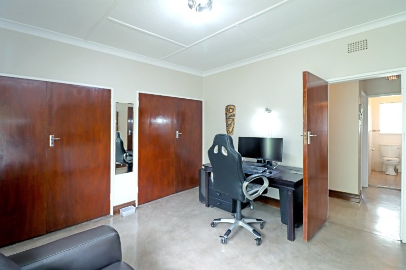 4 Bedroom Property for Sale in Robindale Gauteng