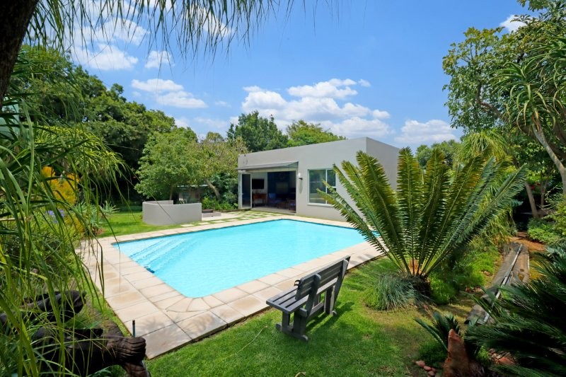 4 Bedroom Property for Sale in Robindale Gauteng