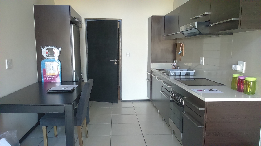 To Let 2 Bedroom Property for Rent in Greenstone Hill Gauteng