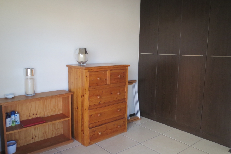 To Let 2 Bedroom Property for Rent in Greenstone Hill Gauteng