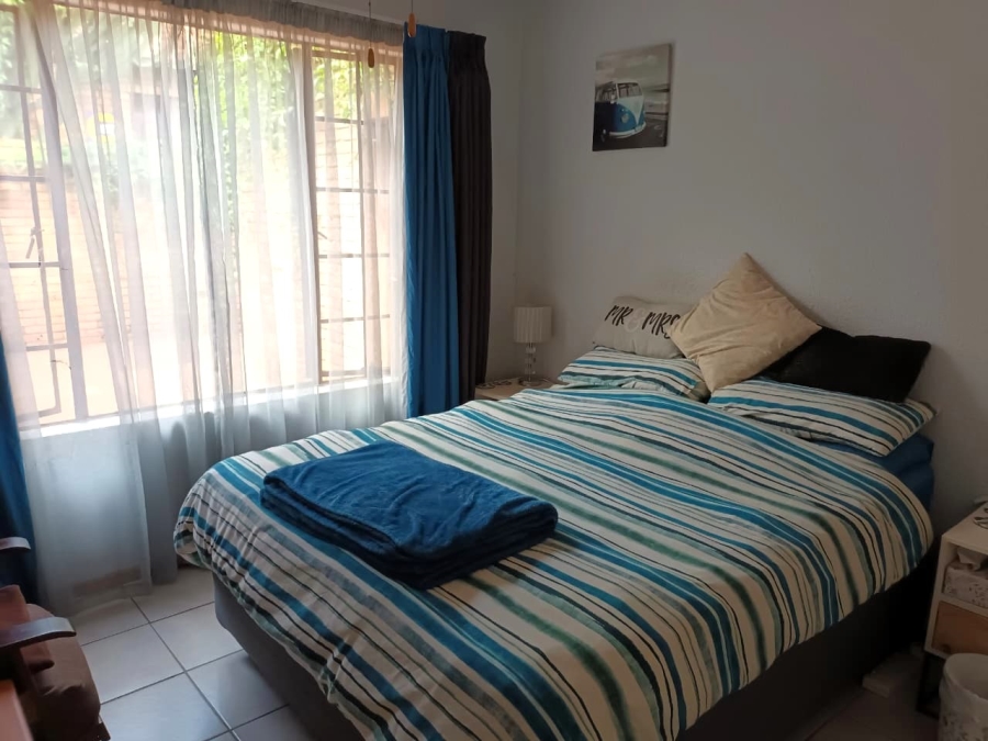 To Let 2 Bedroom Property for Rent in Die Hoewes Gauteng