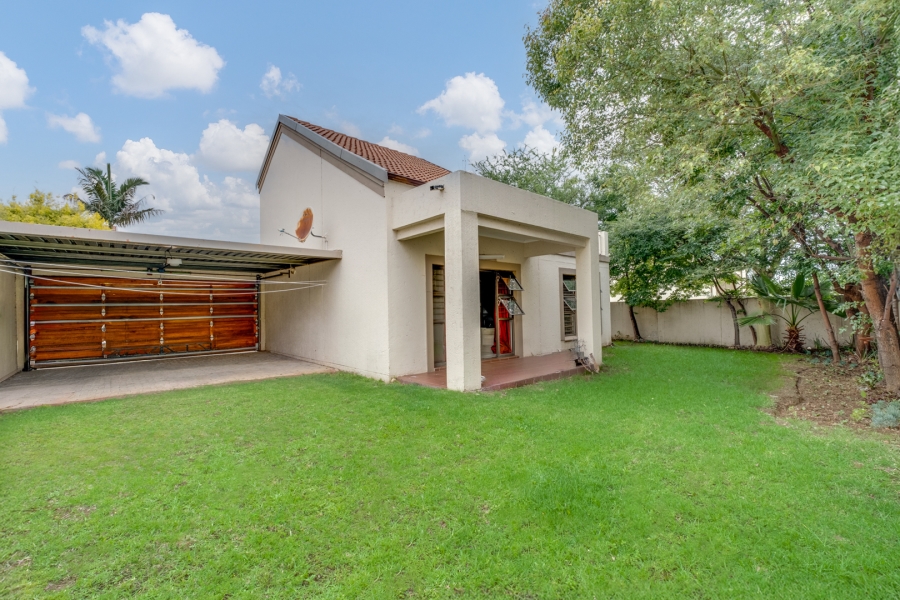 To Let 3 Bedroom Property for Rent in Sunninghill Gauteng