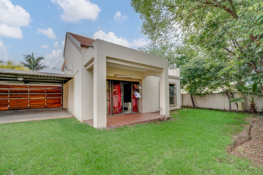To Let 3 Bedroom Property for Rent in Sunninghill Gauteng