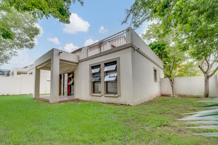 To Let 3 Bedroom Property for Rent in Sunninghill Gauteng