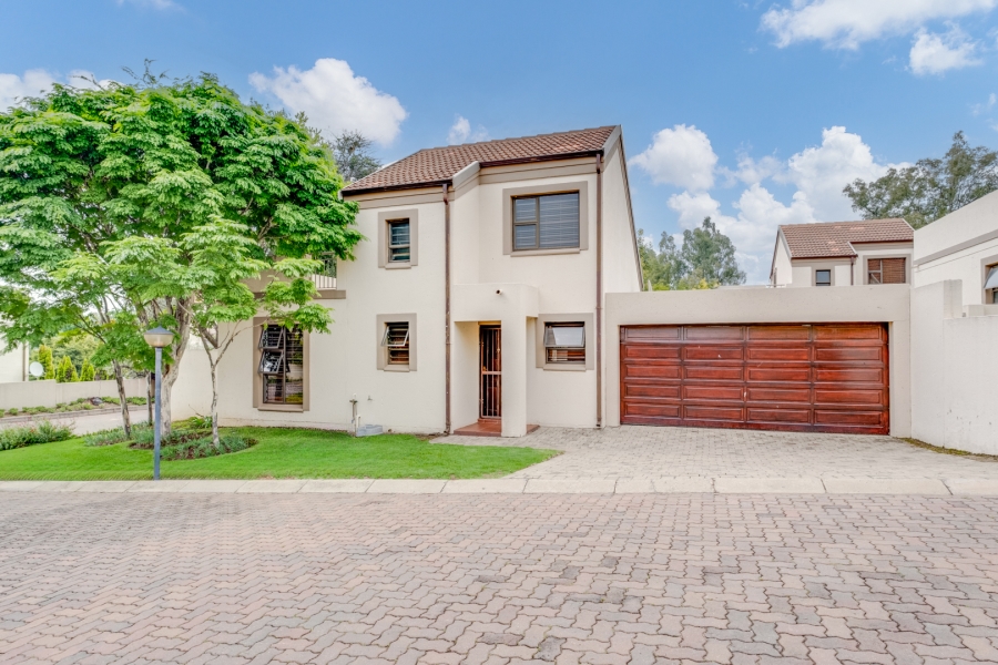 To Let 3 Bedroom Property for Rent in Sunninghill Gauteng