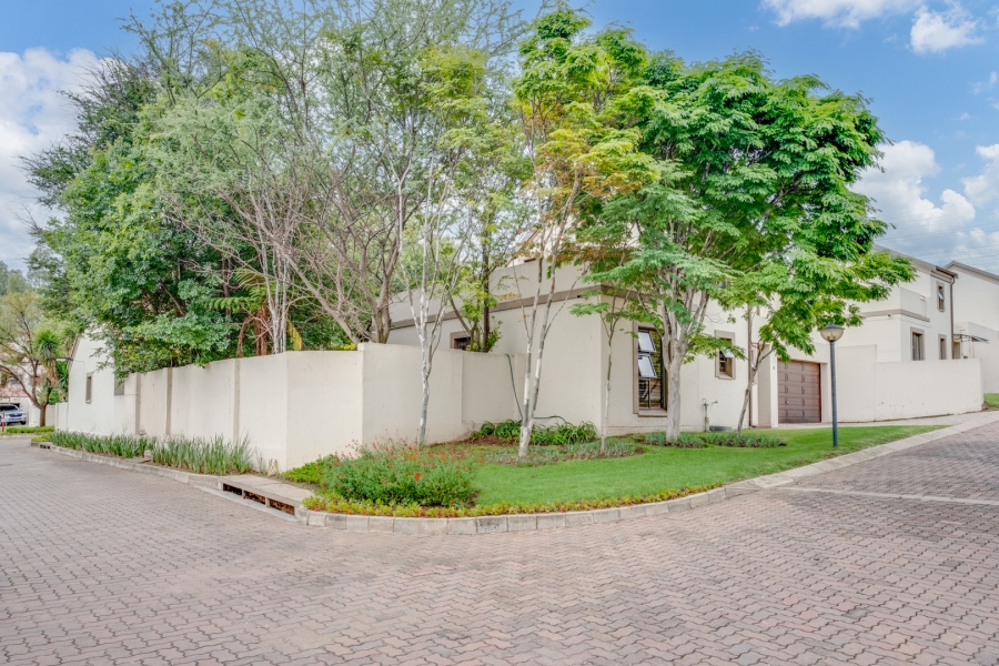 To Let 3 Bedroom Property for Rent in Sunninghill Gauteng