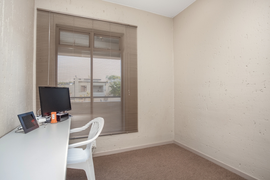 To Let 2 Bedroom Property for Rent in Lonehill Gauteng