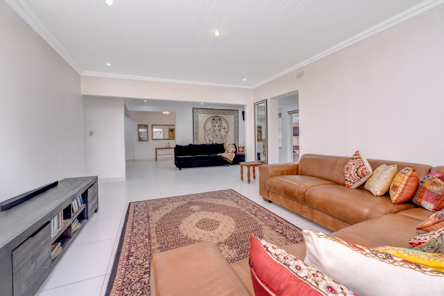 6 Bedroom Property for Sale in Lonehill Gauteng