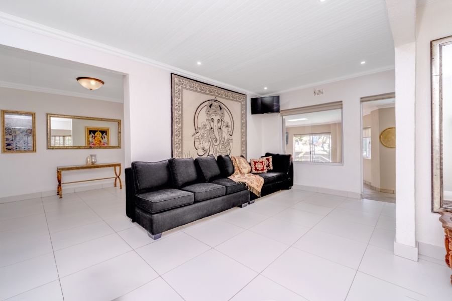 6 Bedroom Property for Sale in Lonehill Gauteng