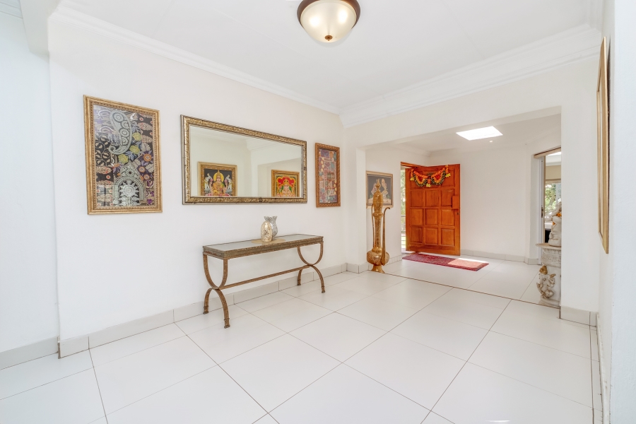 6 Bedroom Property for Sale in Lonehill Gauteng