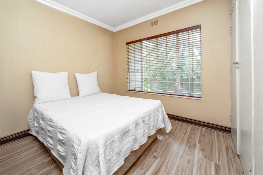 6 Bedroom Property for Sale in Lonehill Gauteng