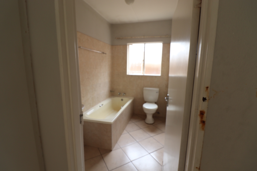 To Let 3 Bedroom Property for Rent in Terenure Gauteng