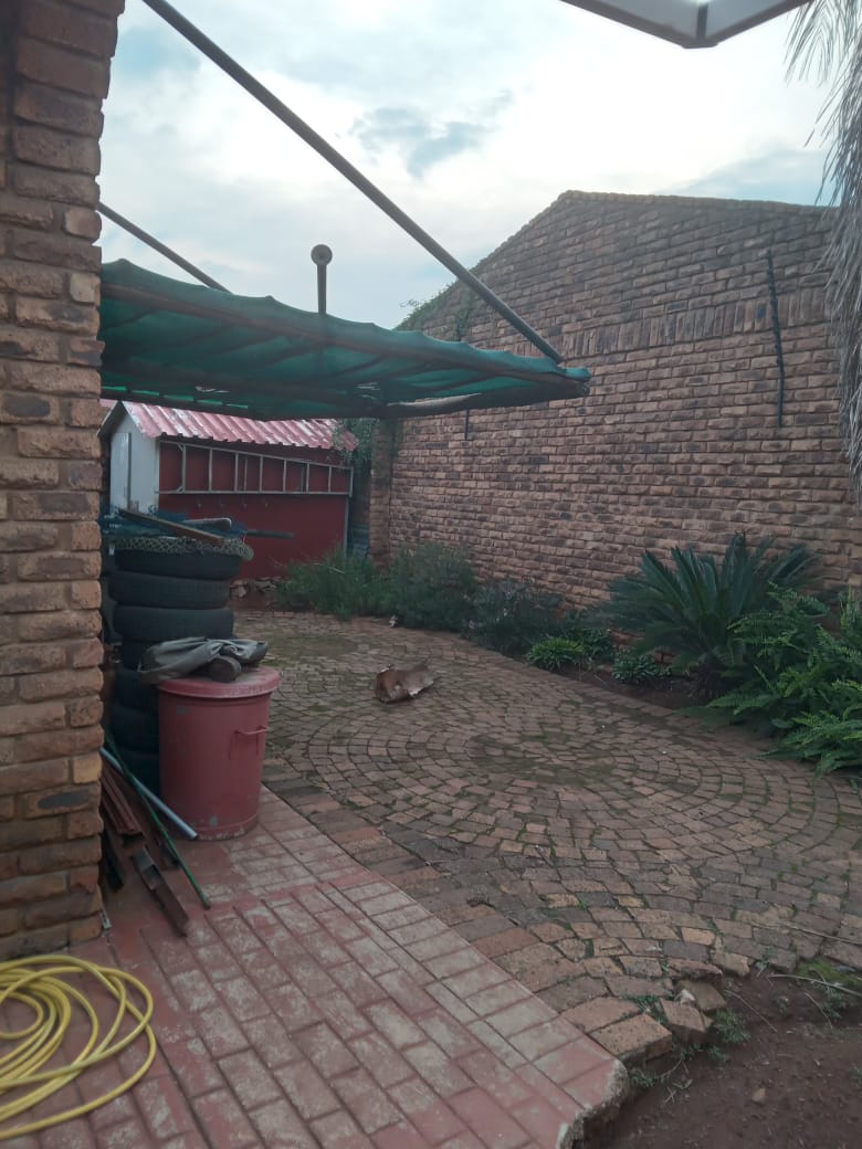 2 Bedroom Property for Sale in Edelweiss Gauteng