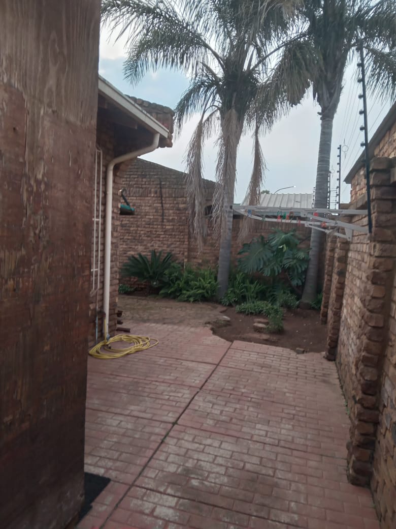 2 Bedroom Property for Sale in Edelweiss Gauteng