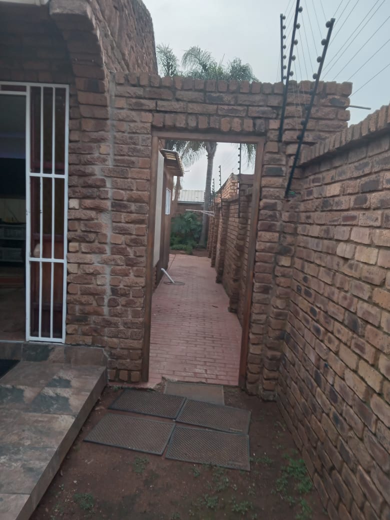 2 Bedroom Property for Sale in Edelweiss Gauteng