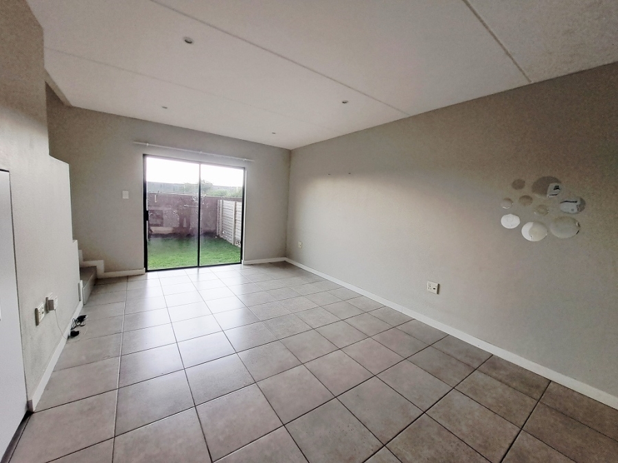 To Let 2 Bedroom Property for Rent in Albertsdal Gauteng