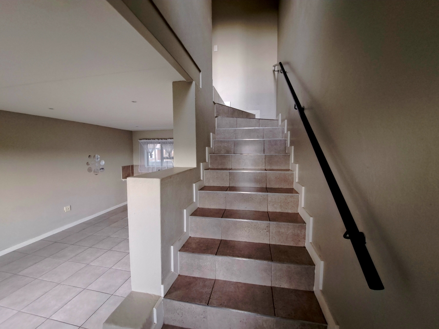 To Let 2 Bedroom Property for Rent in Albertsdal Gauteng