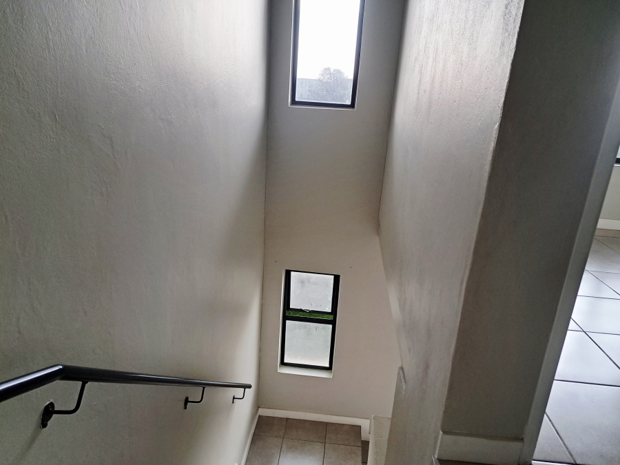 To Let 2 Bedroom Property for Rent in Albertsdal Gauteng