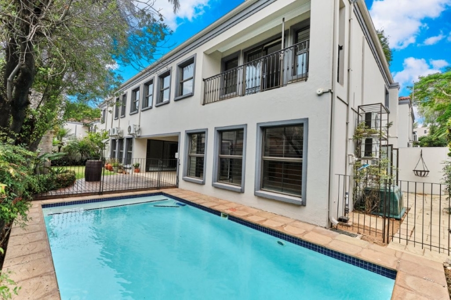 To Let 4 Bedroom Property for Rent in Sunset Acres Gauteng