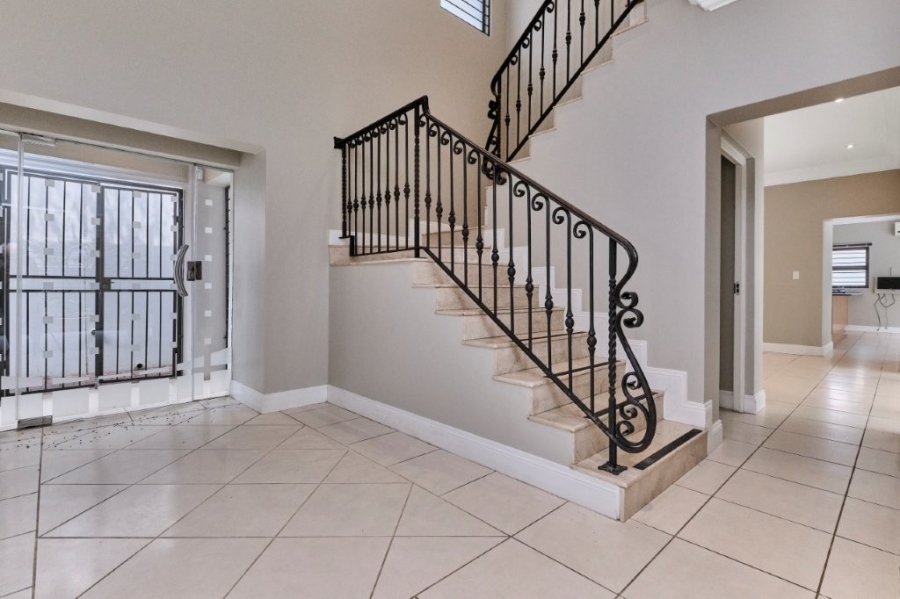 To Let 4 Bedroom Property for Rent in Sunset Acres Gauteng