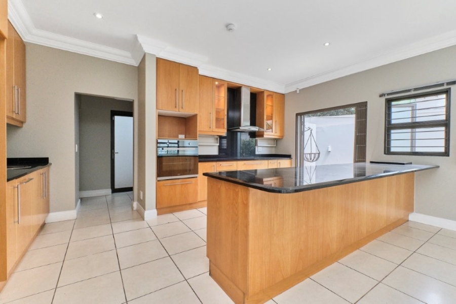 To Let 4 Bedroom Property for Rent in Sunset Acres Gauteng