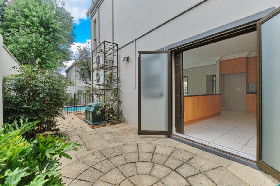 To Let 4 Bedroom Property for Rent in Sunset Acres Gauteng