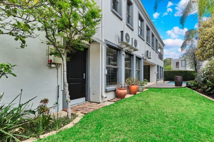 To Let 4 Bedroom Property for Rent in Sunset Acres Gauteng