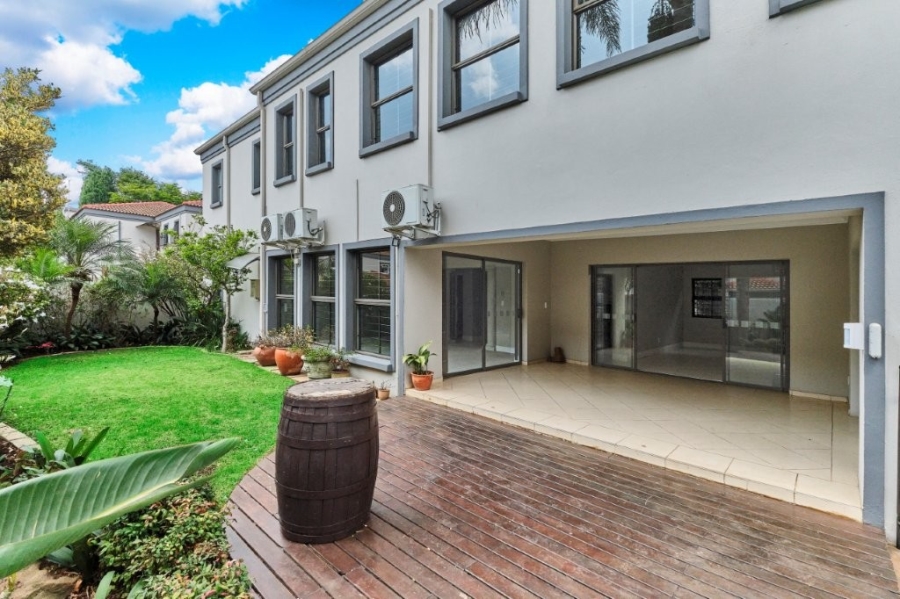 To Let 4 Bedroom Property for Rent in Sunset Acres Gauteng