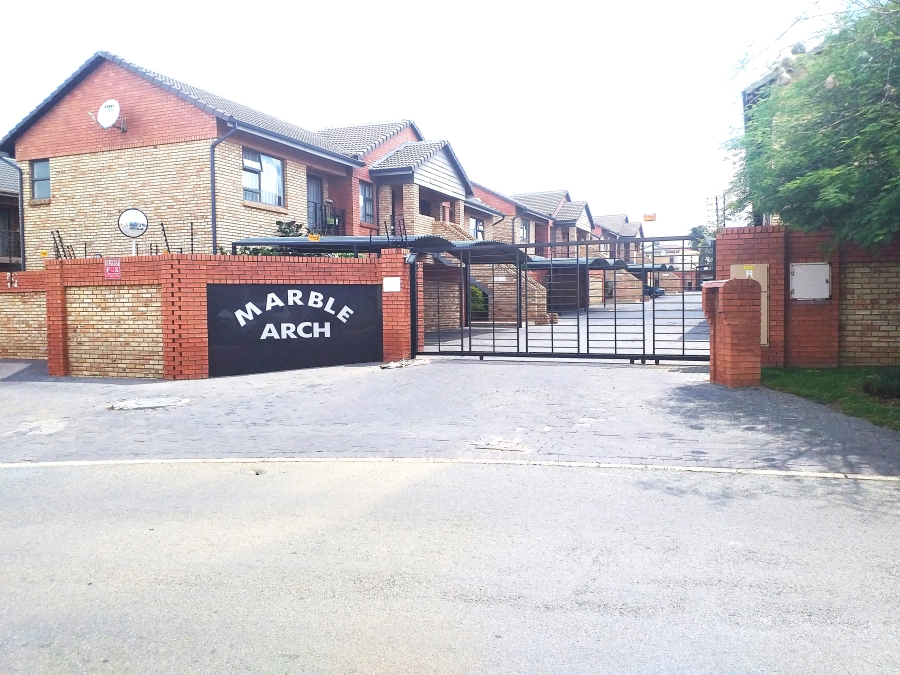 To Let 2 Bedroom Property for Rent in Meyersdal Gauteng