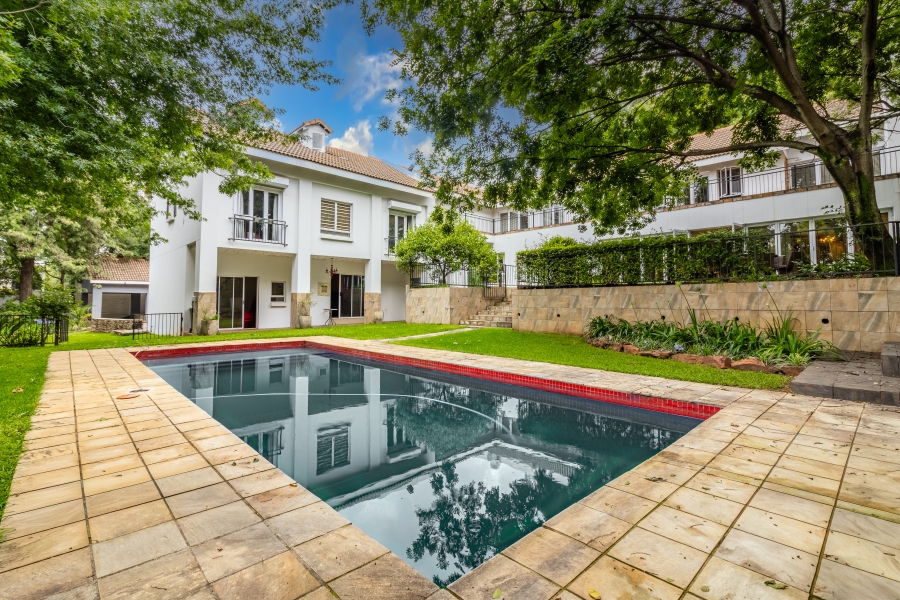 5 Bedroom Property for Sale in Bryanston Gauteng