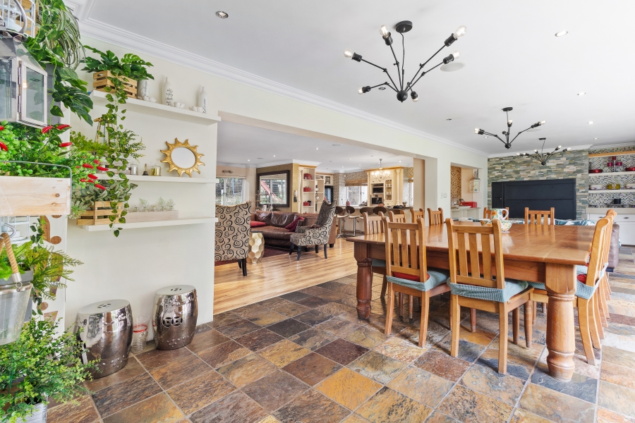 5 Bedroom Property for Sale in Bryanston Gauteng