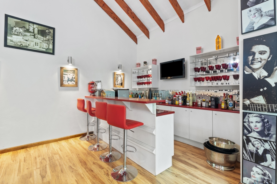 5 Bedroom Property for Sale in Bryanston Gauteng