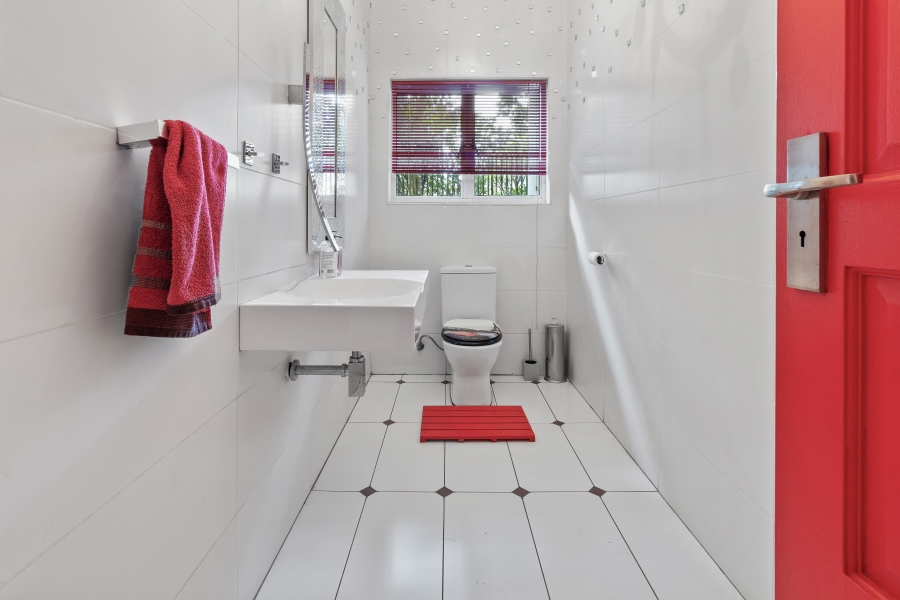 5 Bedroom Property for Sale in Bryanston Gauteng