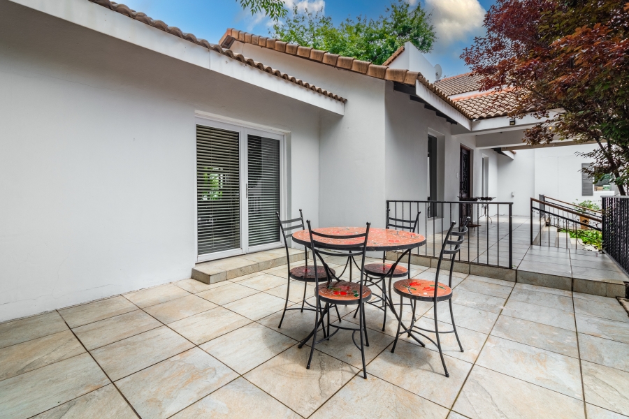 5 Bedroom Property for Sale in Bryanston Gauteng