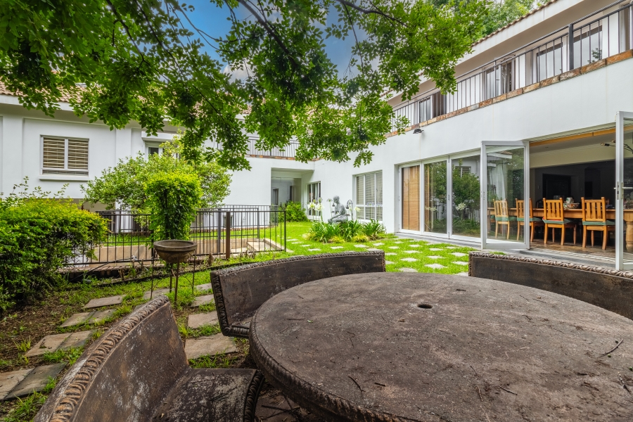 5 Bedroom Property for Sale in Bryanston Gauteng