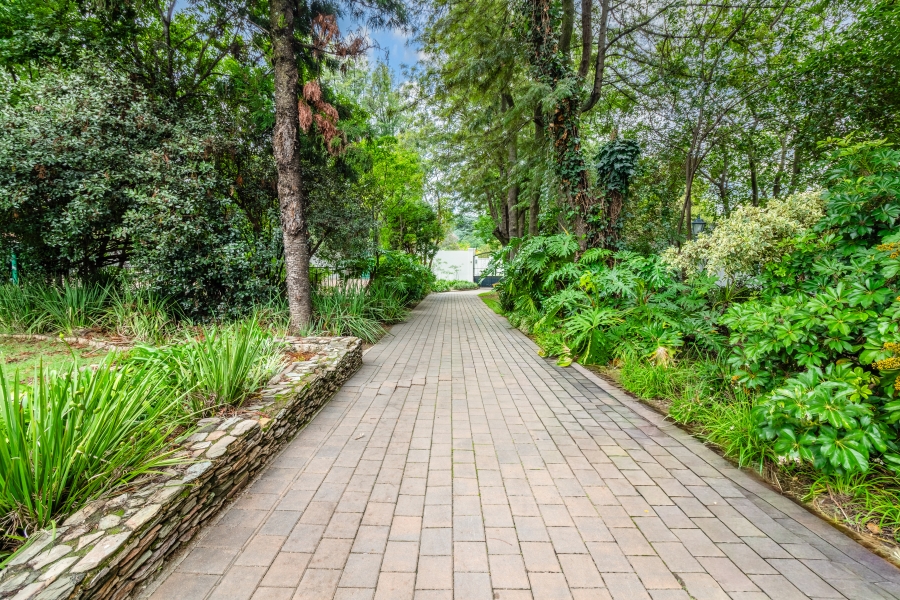 5 Bedroom Property for Sale in Bryanston Gauteng