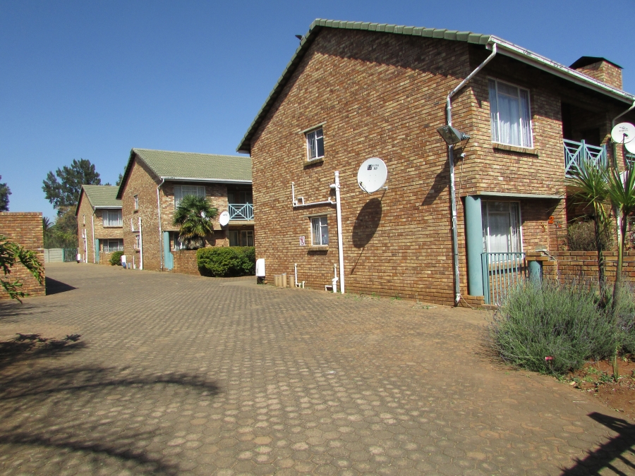2 Bedroom Property for Sale in Westonaria Gauteng