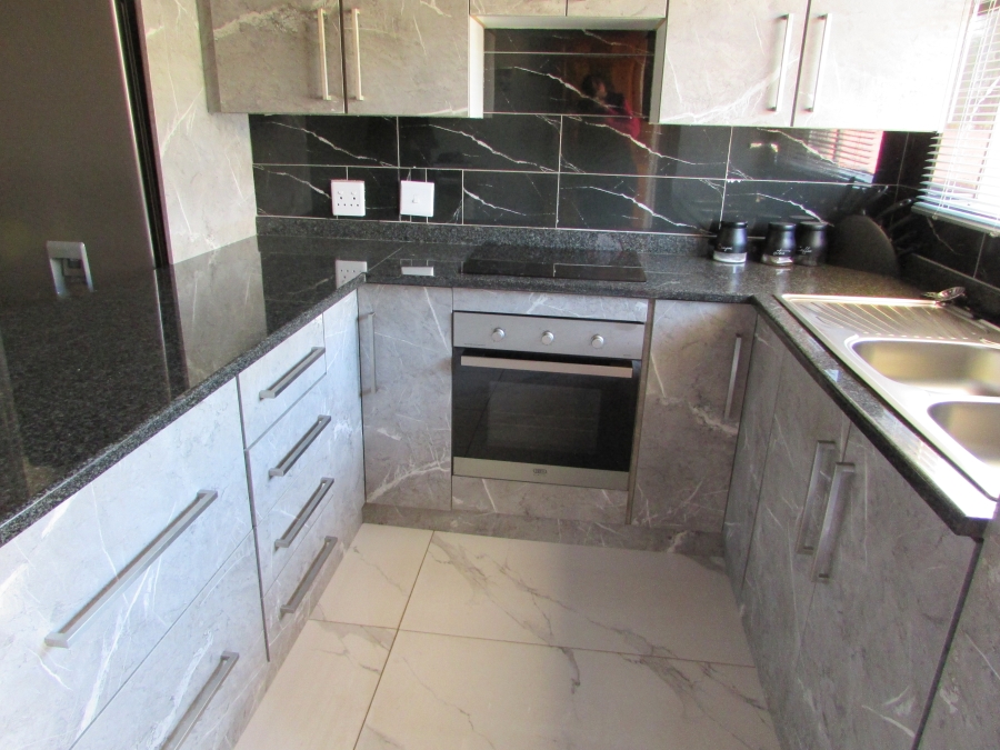 2 Bedroom Property for Sale in Westonaria Gauteng