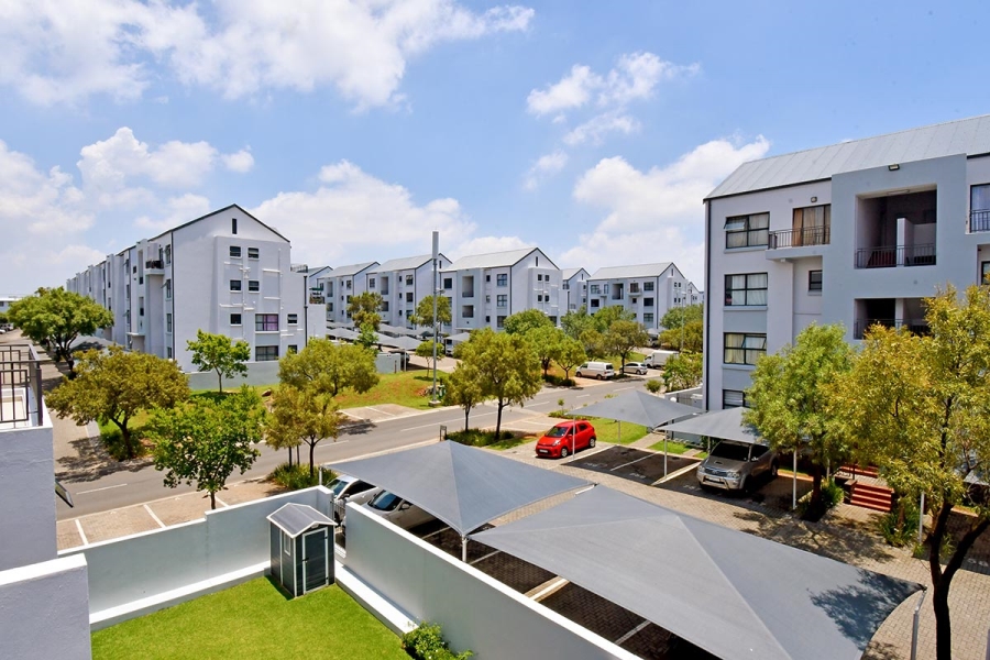 2 Bedroom Property for Sale in Greenstone Hill Gauteng