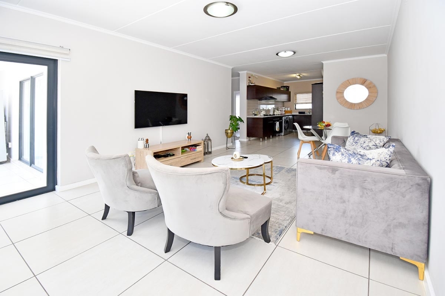 2 Bedroom Property for Sale in Greenstone Hill Gauteng