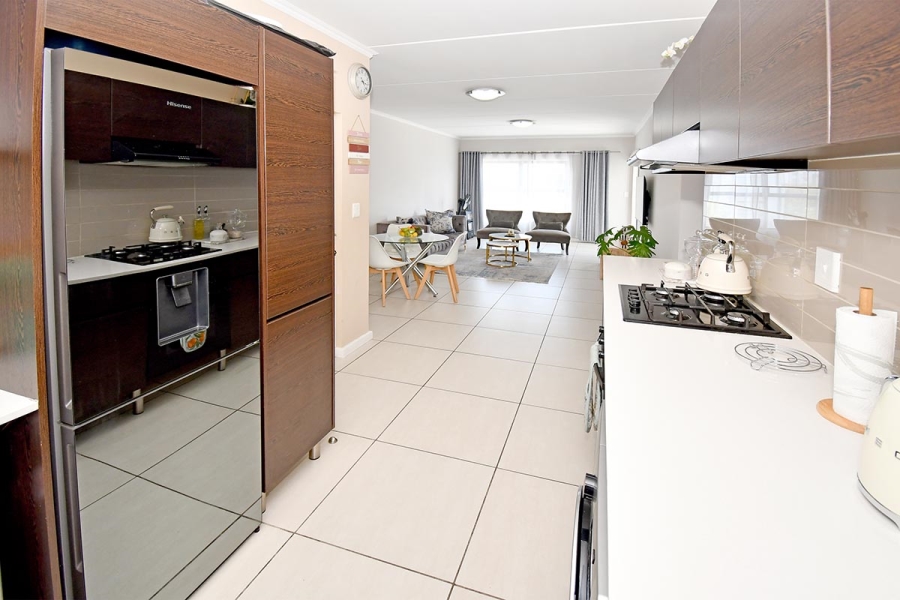 2 Bedroom Property for Sale in Greenstone Hill Gauteng